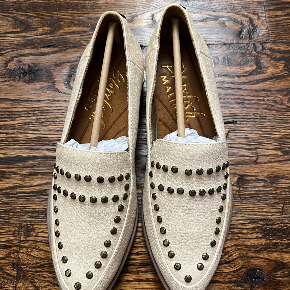Blowfish Women's Beige Studded Flats
